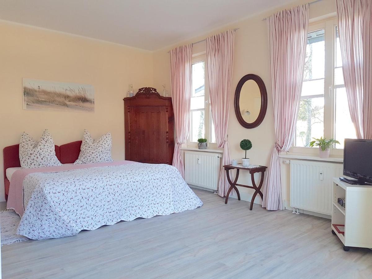 Ferienwohnungen Im Haus Boree Prerow Kültér fotó
